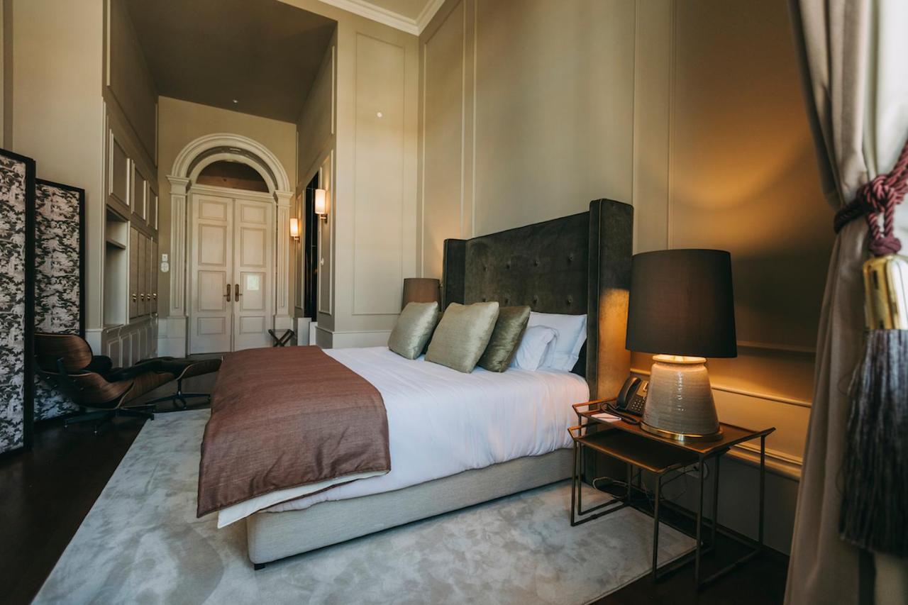 Deluxe Double Room,769646956:JPEG